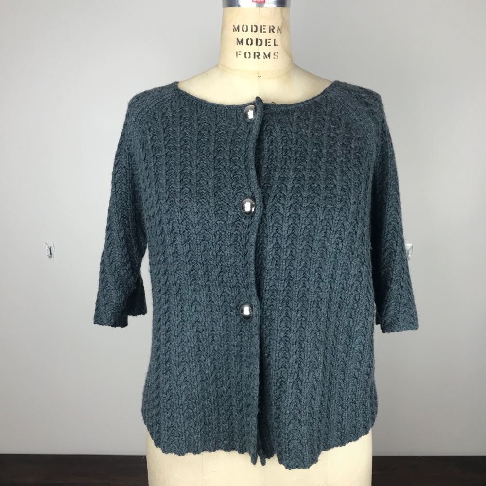 Tahari Grey Knitted Cape Sweater Women's Size Small Fall Winterwear - Picture 2 of 9